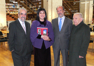 De derecha a izquierda: Tomás Rodríguez Bolaños, Javier León de la Riva, Nieves Sánchez y Francisco Bravo Revuelta