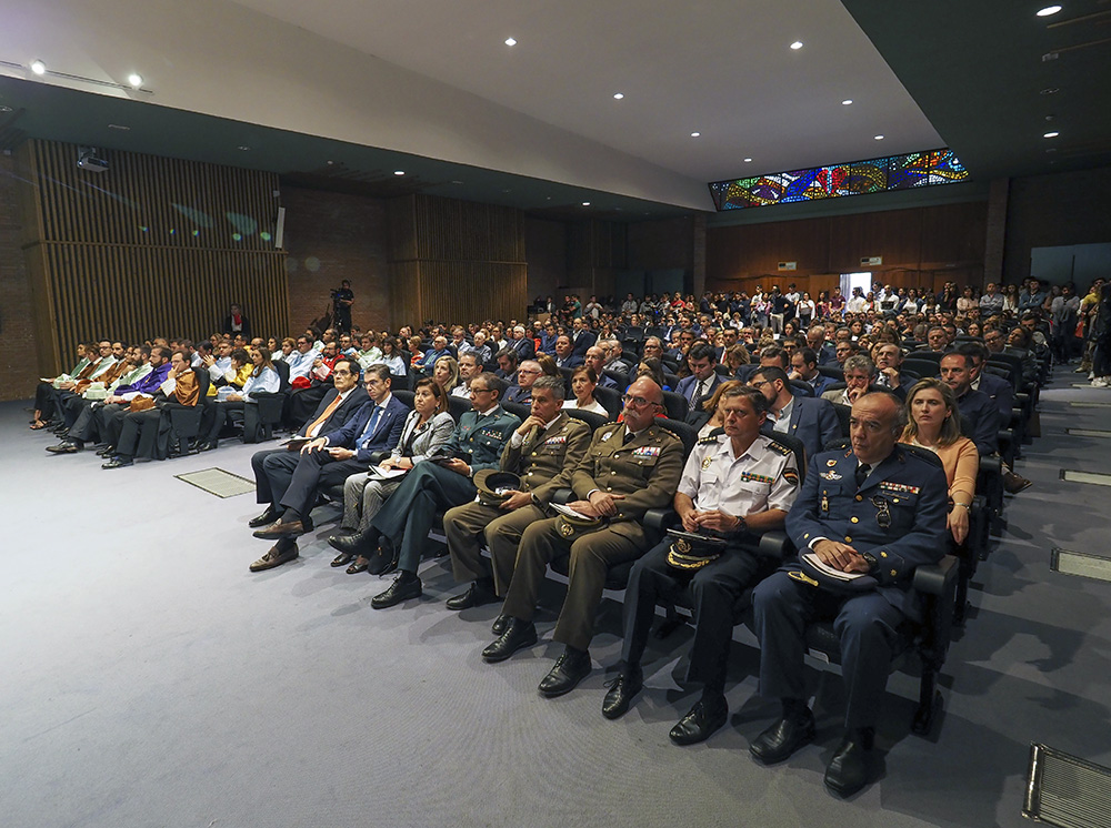 Apertura