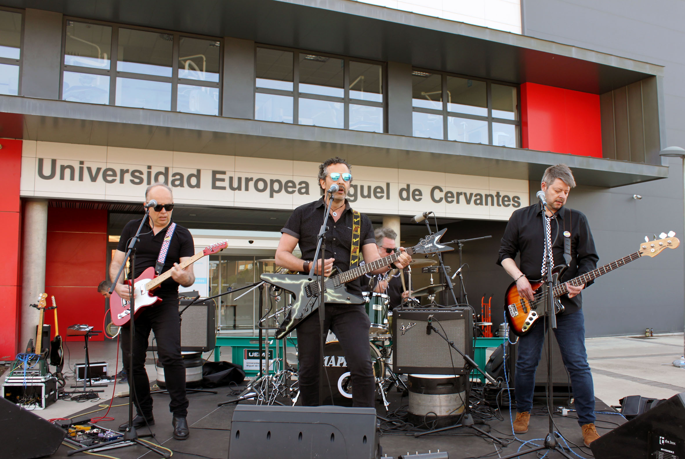 Cosmética triunfa en AstroMona UEMC