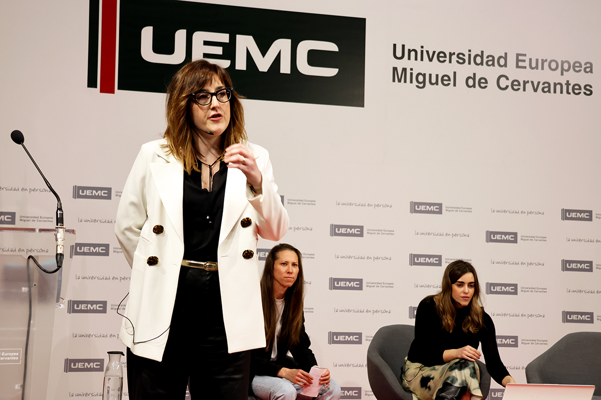 La doctora María Martín Hernández, miembro del equipo multidisciplinar del Servicio de Medicina Física y Rehabilitación del Hospital Clínico Universitario de Valladolid