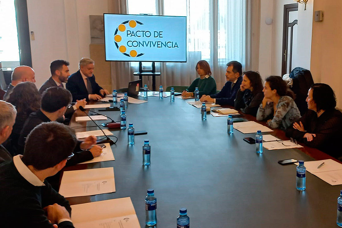 Reunión de la Plataforma Pacto de Convivencia con motivo del Día Europeo en recuerdo de las Víctimas del terrorismo y 20 aniversario del 11M