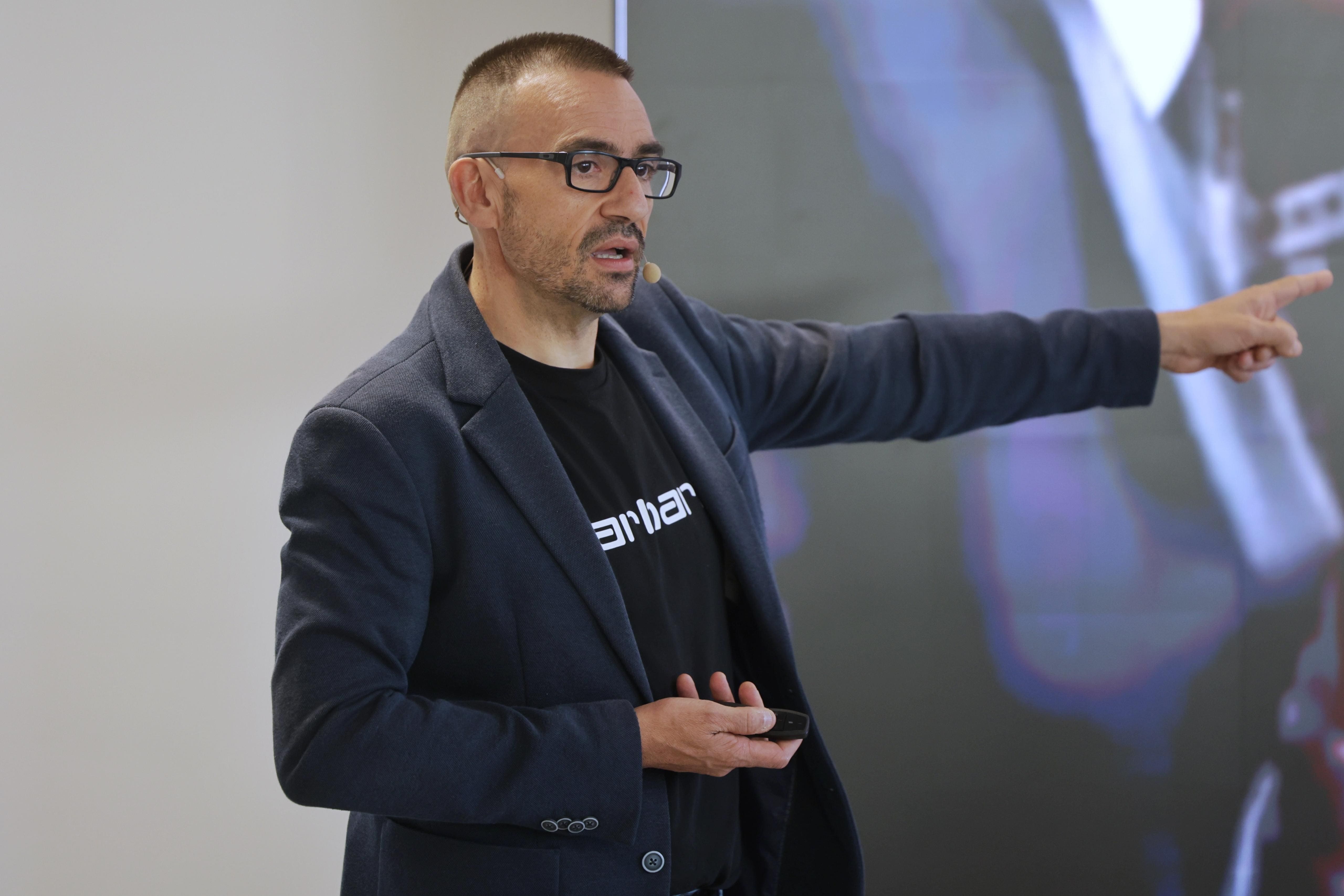 Juan Manuel García 'Pincho' comparte su experiencia durante la masterclass.