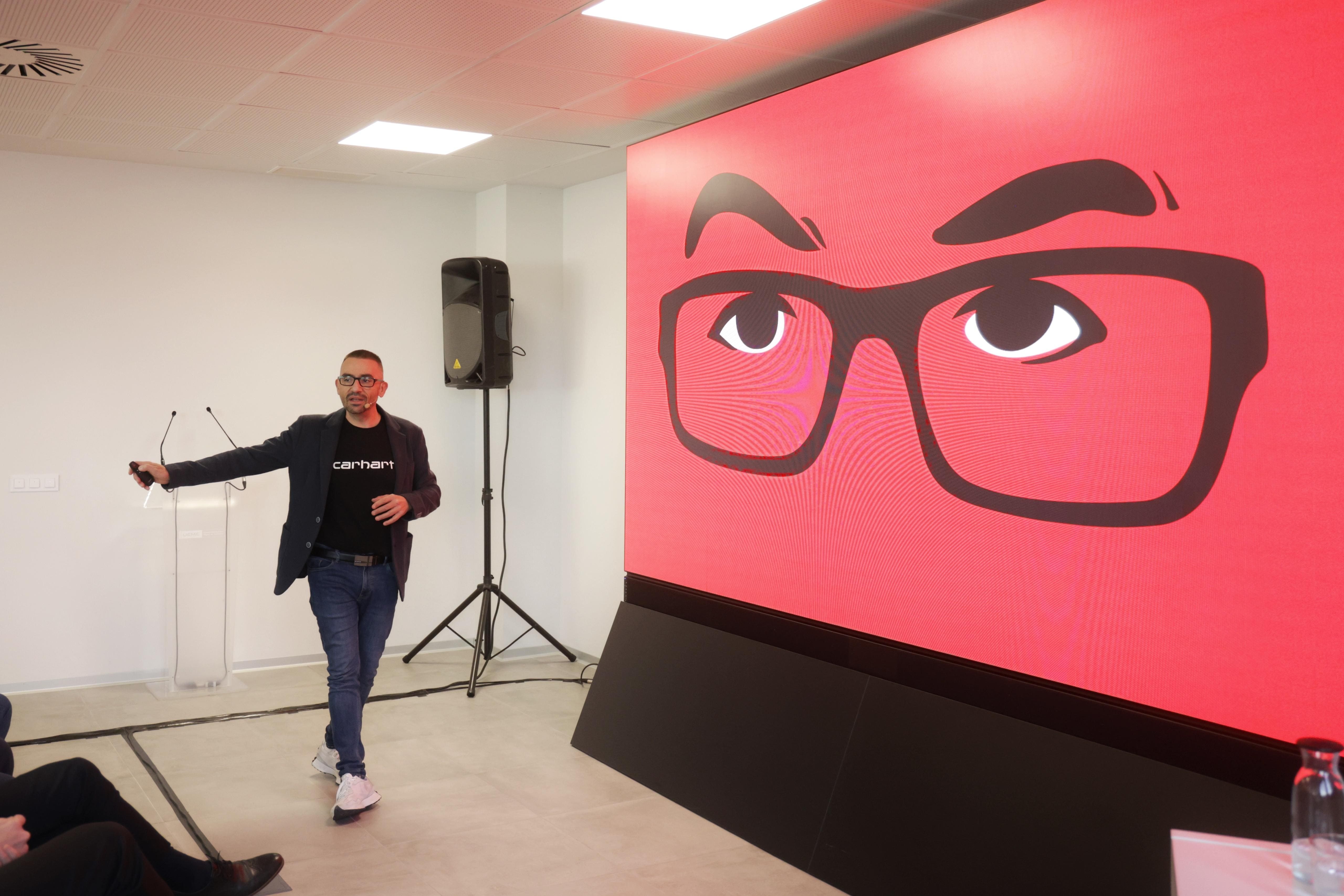 Juan Manuel García “Pincho” comparte su experiencia durante la masterclass.