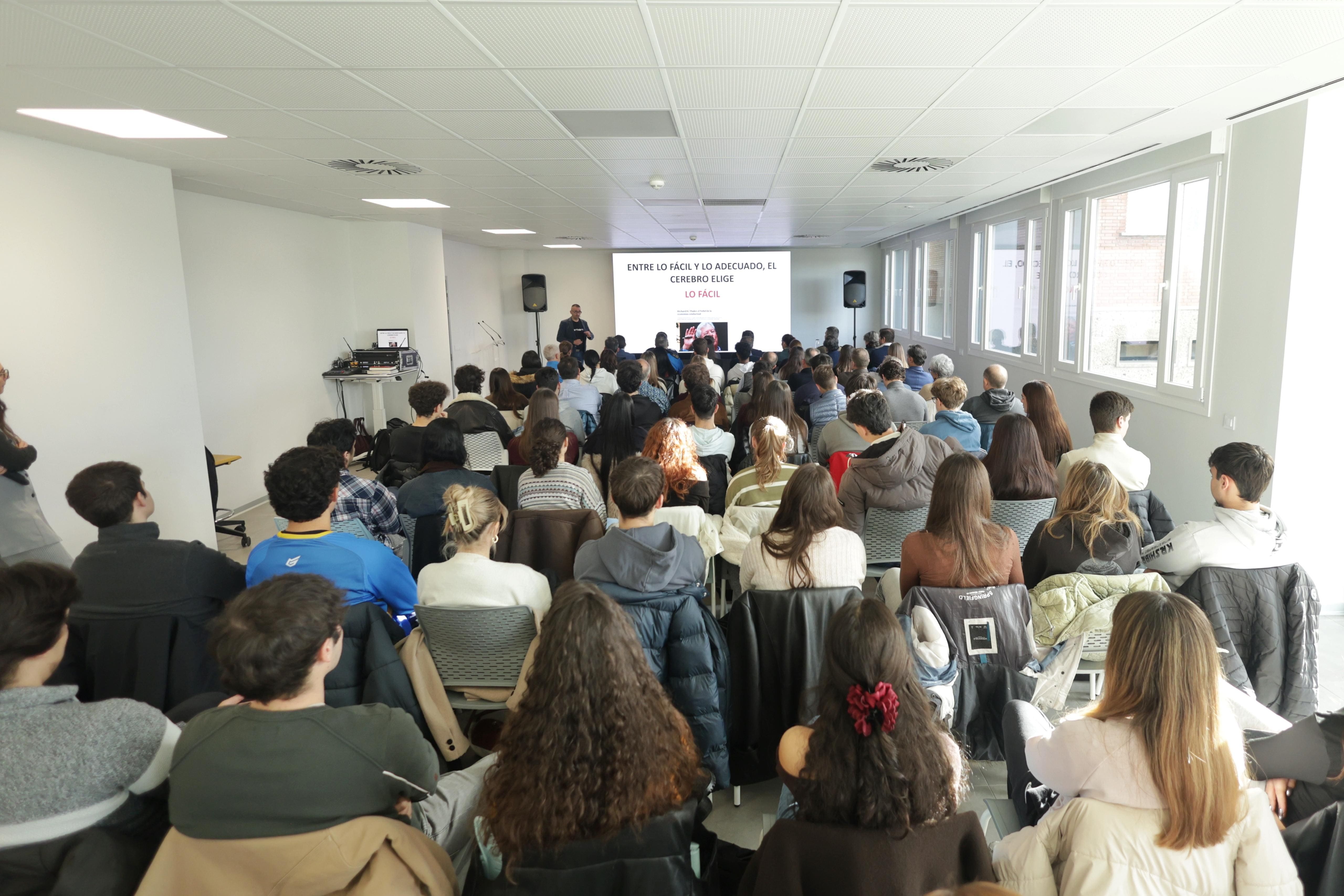 Público asistente a la masterclass de Juan Manuel García ‘Pincho’