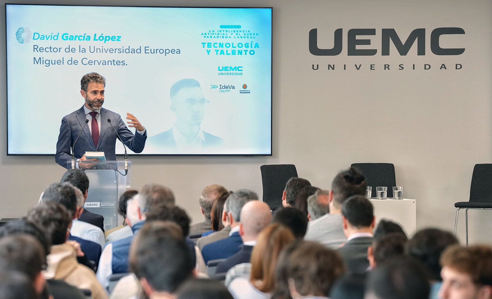 Jornada La Inteligencia Artificial y el nuevo paradigma laboral en la UEMC